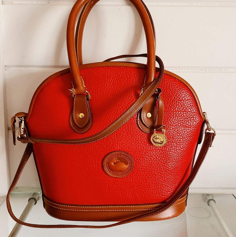 Vintage 90s Dooney & Bourke purse